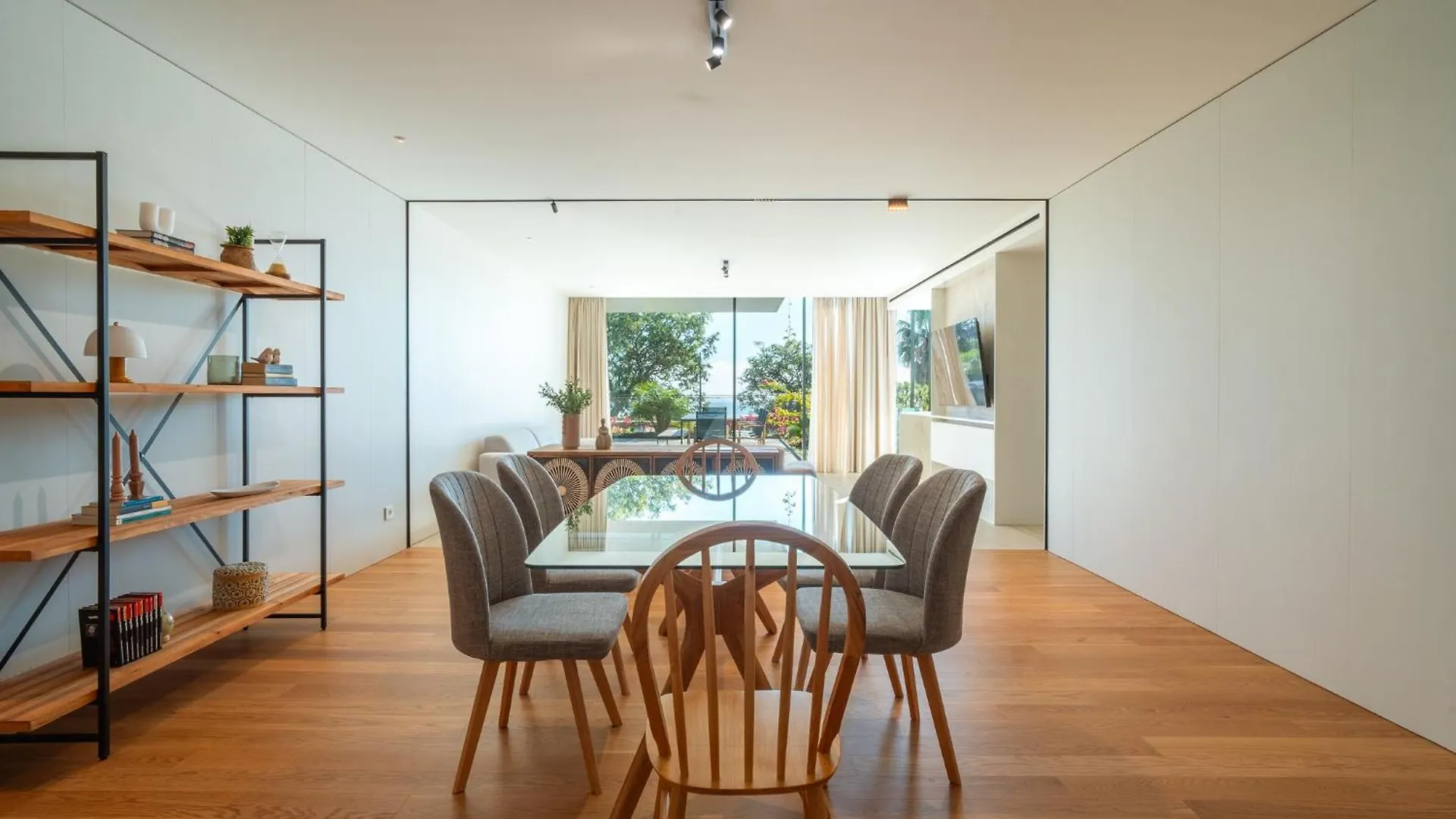 Savoy Monumentalis Your Home In Madeira Island フンシャル ポルトガル
